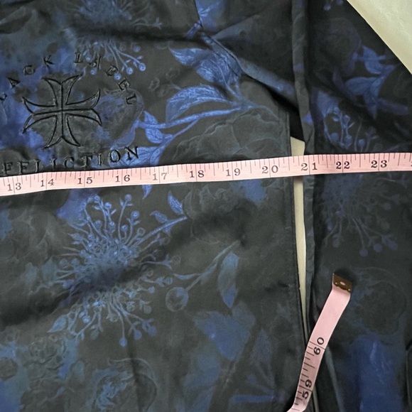 Affliction Blue and Black Skull Pattern Shirt - Picture 8 of 12